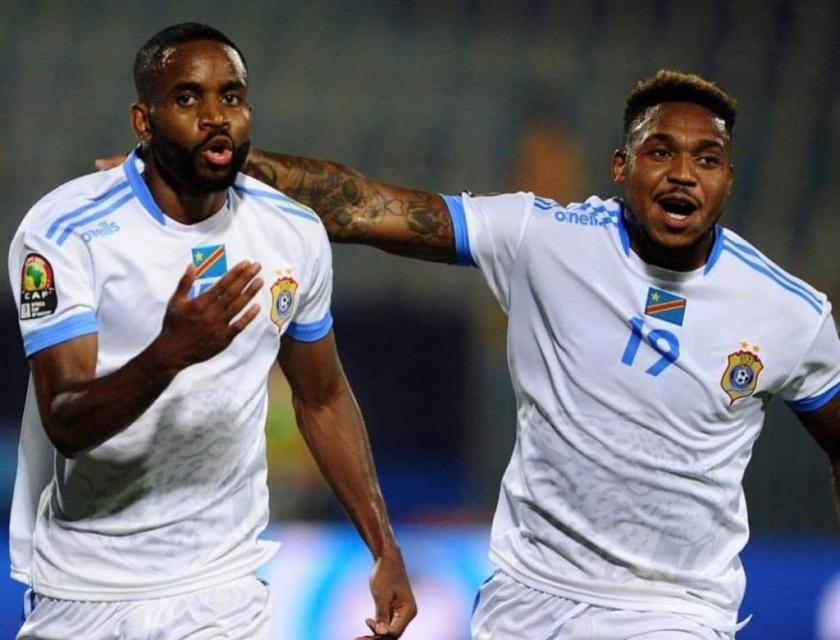 Cédric Bakambu et Britt Assombalonga, buteurs face au Zimbabwe à la CAN 2019
