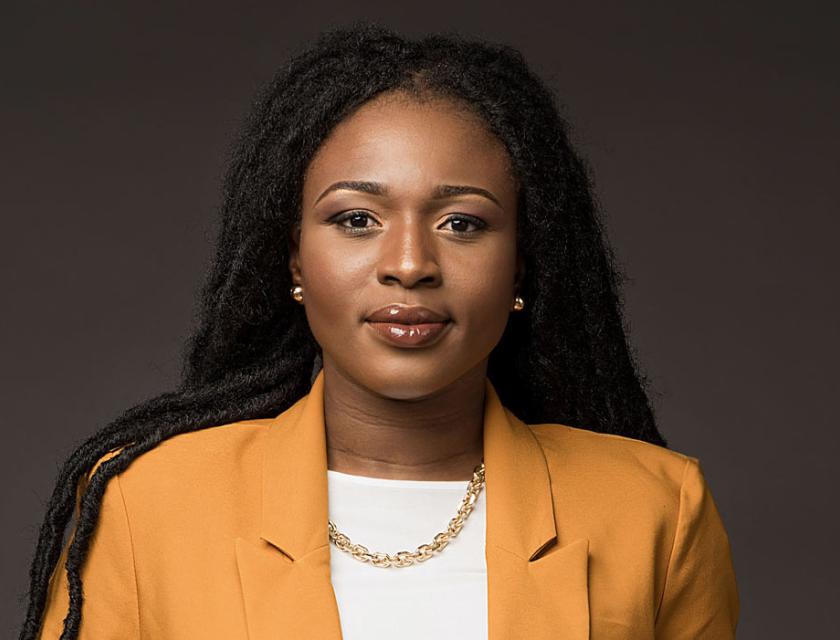 Dena Mwana
