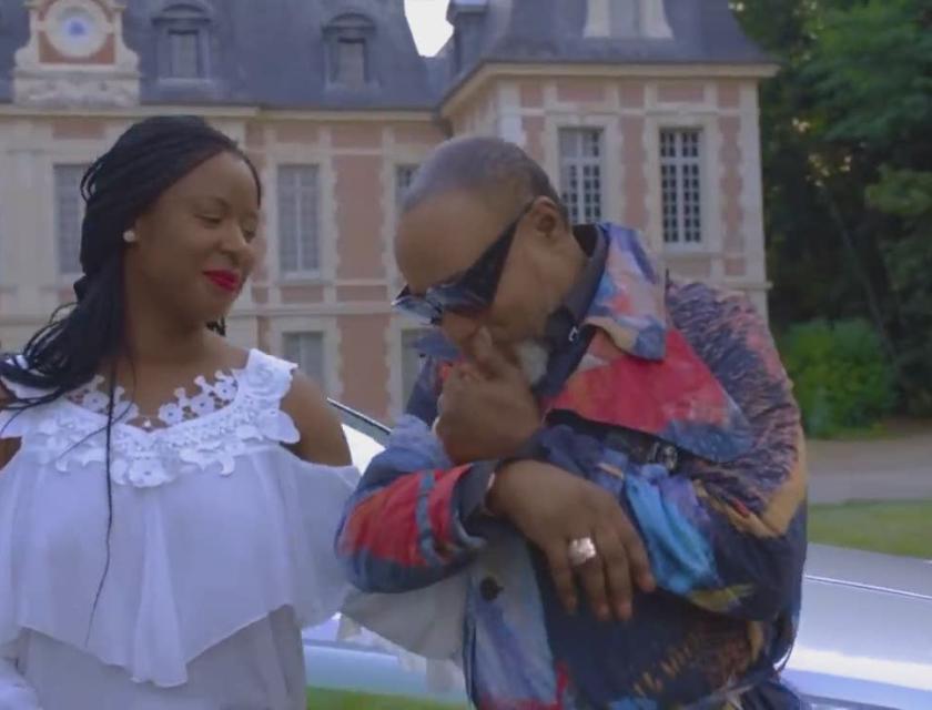  Koffi Olomide avec Charlotte Dipanda.
