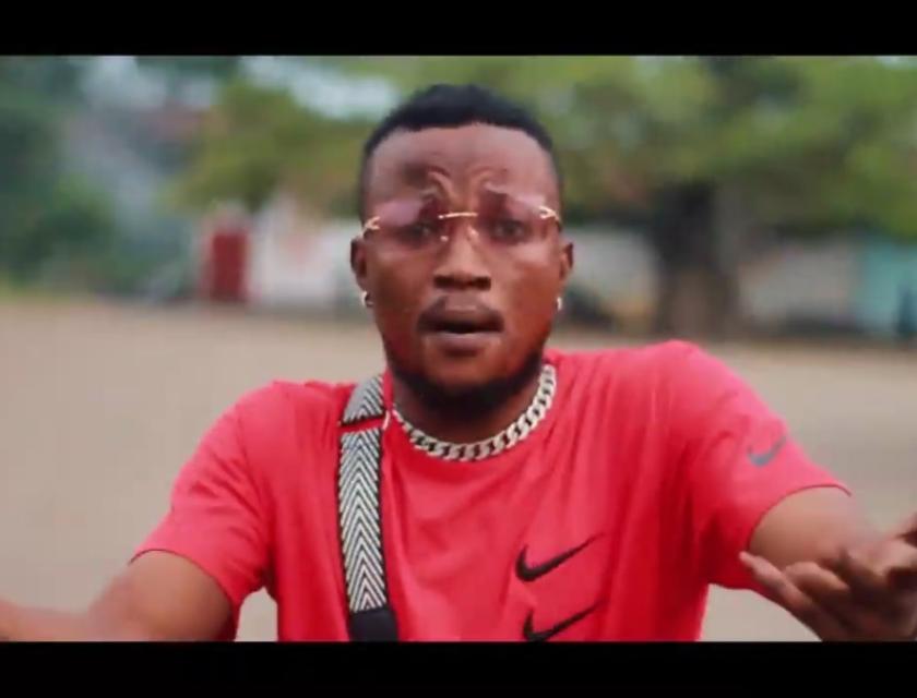 Djo Fils dévoile le clip de son nouveau titre Tingama. 