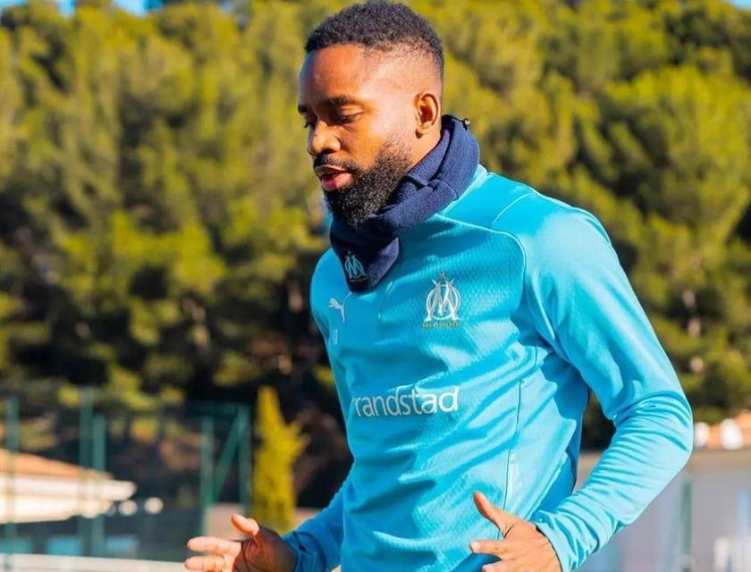 Cédric Bakambu lors de son premier entrainement à l'OM