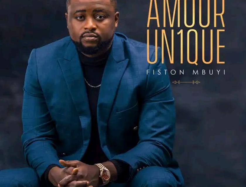 Fiston Mbuyi, chanteur gospel évoluant à Kinshasa. 