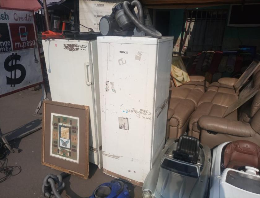 Un point de vente de « bilokos » dans la commune de N'djili. Photo Lemag/ Michée Lutete