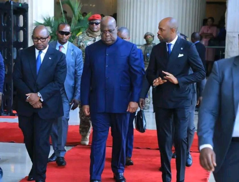 Kimpisky Hôtel, Félix TSHISEKEDI, Président de la République (au milieu) à la sortie de la célébration de la journée internationale de la liberté de la presse. 