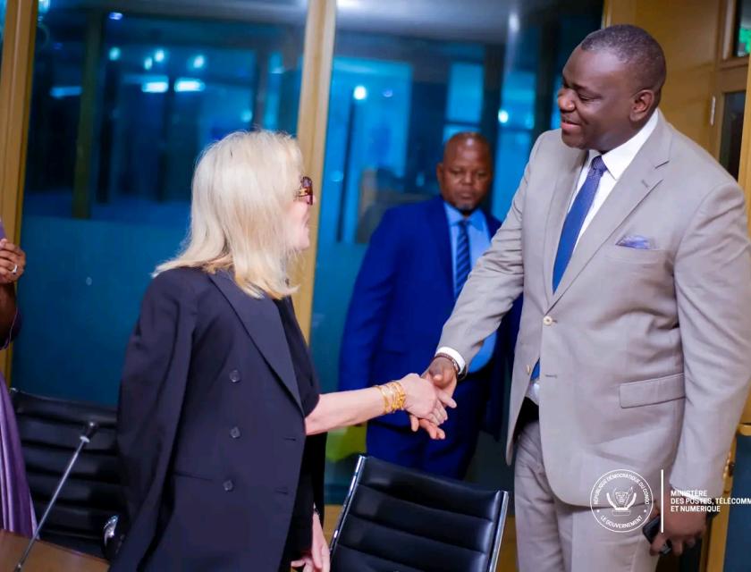 Augustin Kibassa Maliba avec la Directrice Régionale pour l'Afrique de la Société Financière