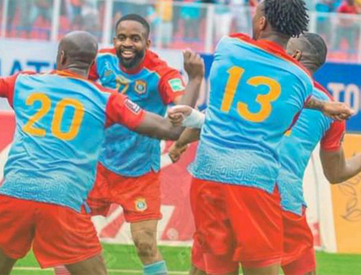 Les joueurs de Léopard en pleine célébration du but