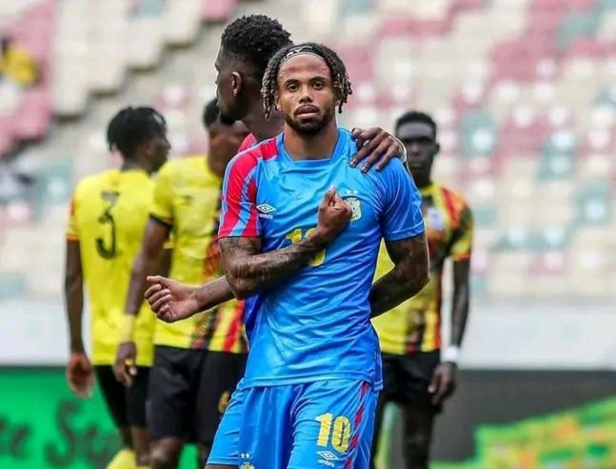 Theo Bongonda, l'attaquant congolais de Cadiz en Espagne, Ph. FECOFA, le 15 juin à Douala au Cameroun 